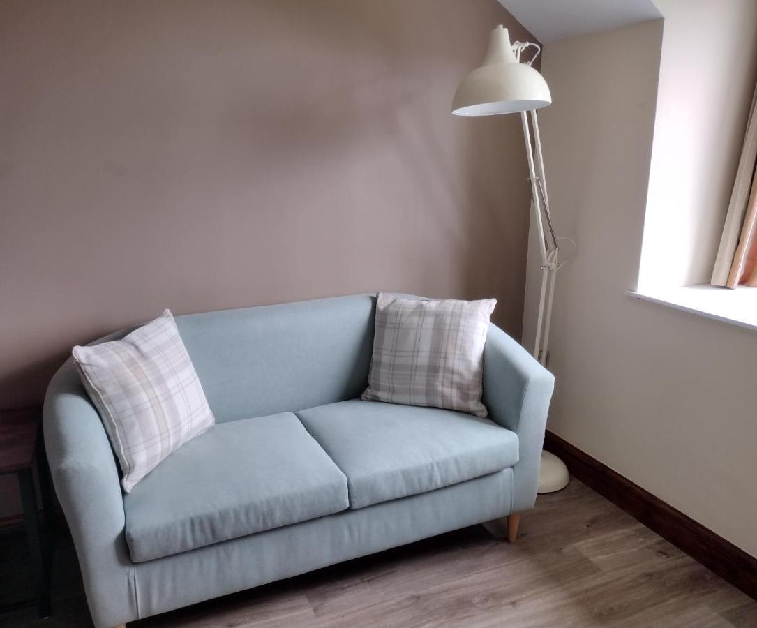 Lion Hotel & Studio Apartments Criccieth Ngoại thất bức ảnh
