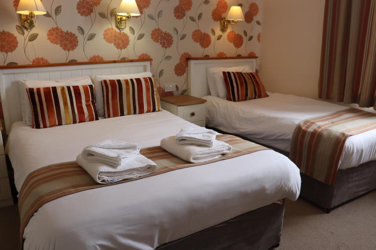 Lion Hotel & Studio Apartments Criccieth Ngoại thất bức ảnh