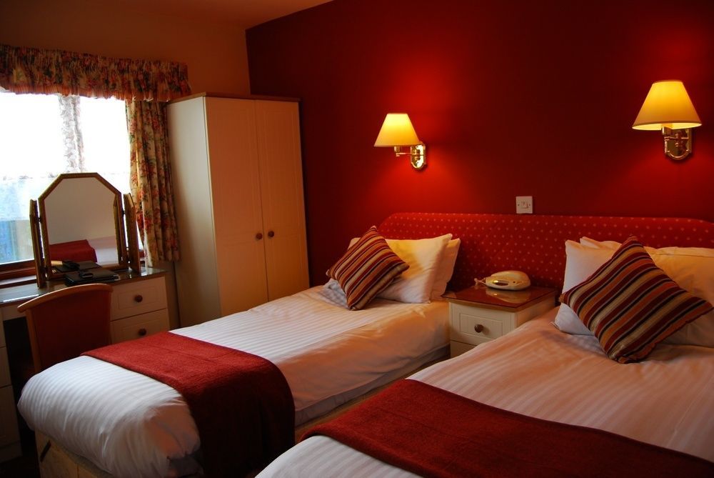 Lion Hotel & Studio Apartments Criccieth Ngoại thất bức ảnh