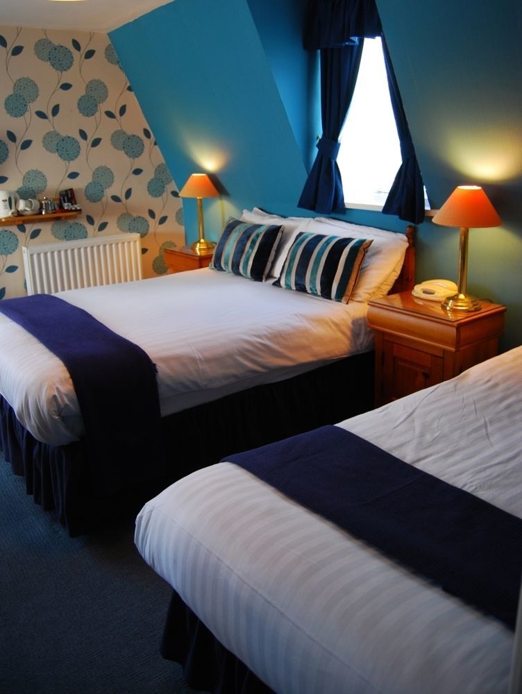 Lion Hotel & Studio Apartments Criccieth Ngoại thất bức ảnh