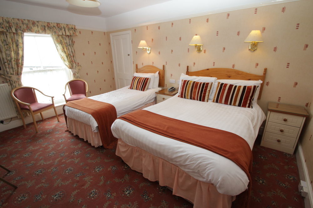 Lion Hotel & Studio Apartments Criccieth Ngoại thất bức ảnh